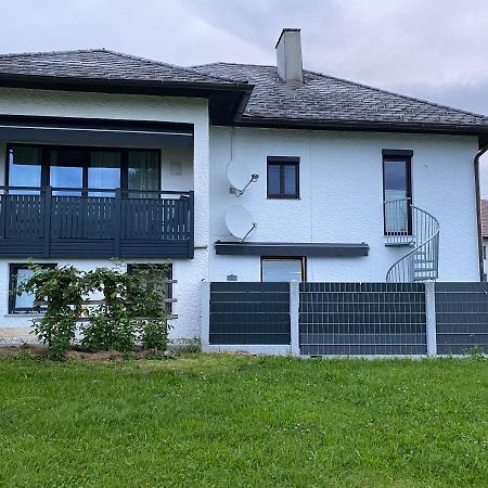 Wohnhaus City Sued Herzogsdorf ภายนอก รูปภาพ