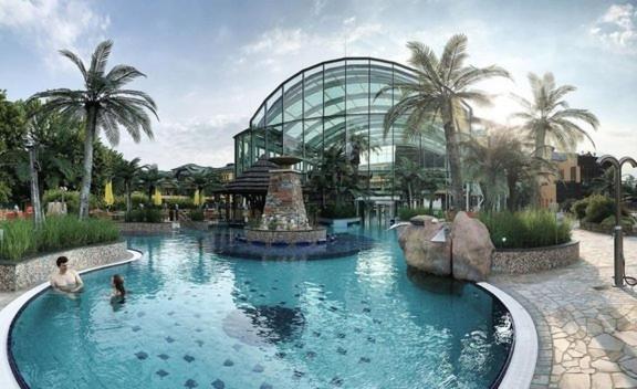 Wohnhaus City Sued Herzogsdorf ภายนอก รูปภาพ